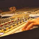 한강수마트 | 0513-0519 애수인(愛水人)