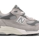 992