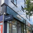 율리영해로 | [율리 카페] 달달한 과일의 케이크 맛집 율리 스페스커피 (메뉴판, 내부 좌석)