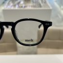 2302 | 수입 아넬형 안경이 부담된다면?! 퀄리티 좋은 아넬 안경은 다산 라운즈에서!