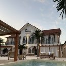 더 비치하우스 이미지