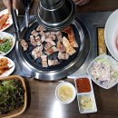 옥수수로 고기굽는집 이미지