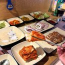 부림1교 옆 버스정류장 | [도봉구 맛집] 내돈내산 &lt;해바라기&gt; 찾았다 인생 이모카세집 수육부터 조림 전까지 가성비 난리나는...