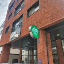 올랑시스 | 시흥능곡역 카페 올랑시스｜라떼·디저트 맛집, 초록+실버 힙 무드 솔직후기