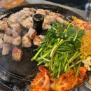 한백고등학교 | 솥뚜껑에 미나리 한가득! 2동탄 &#39;목구멍&#39; 고기집 - 고기러버 커플의 내돈내산 후기