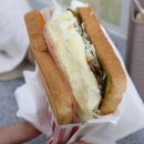 경남 거제 옥포, 한자리에서 20년 동안 맛있는 토스트를 판매하고 있는 가게 '불타는 토스트'