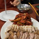 충무칼국수 보쌈 이미지