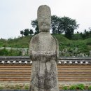 용화사 석조보살입상 이미지