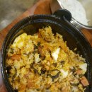 돼지고기듬뿍넣은김치찌개 이미지