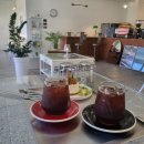 강변로 커피 이미지