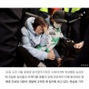 경복궁역 3번 출구 앞 이미지