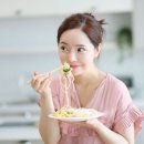 식사 전 10초 ‘후각 훈련’으로 뇌까지 지킨다… 방법은? 이미지