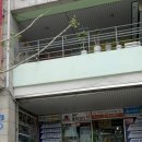 주방에 온 댕댕이 이미지