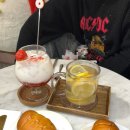 4.19베이커리 | [아띠랑스 419수유점] 수유 대형카페 소금빵, 딸기라떼 맛집 ٩(◕‿◕)۶