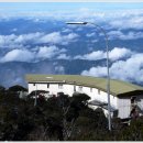 구름위에 산장 이미지