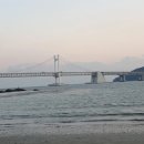 옐로우라이트하우스 이미지