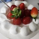 파리바게뜨 염창역점 | 투썸플레이스홀케이크 딸기생크림 정말맛있어요