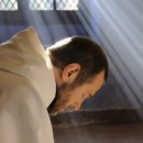 The Benedictine Monks of Santo Domingo de Silos in Spain Chanting 이미지