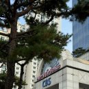 연필스케치와 꽃그림 이미지