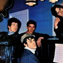 garage one top 이미지