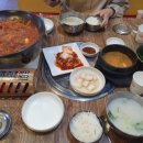 쌍둥이수육국밥 이미지