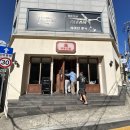 아침길 | 춘천 명동다방 — 햇살이 머무는 레트로 감성 카페