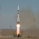 Soyuz 승무원은 긴급 발사 중단 후 안전하게 착륙합니다. 이미지