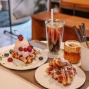 (주)비아트 | 성수 예쁜카페 아늑한 아지트 같은 비아트 성수점