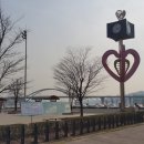 한강시민공원 시계탑 이미지