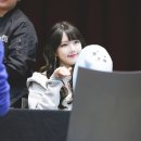 by정
