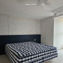 흐름의 미학(침묵의 바다) | 모노톤 침실 해스텐스 부산 침대 배송 후기