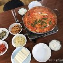 왕바우생고기 | 강릉역 근처 맛집 : 김치두루치기, 삼겹살 전문점 '왕바우생고기'(feat. 내돈내산)