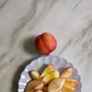 요샐요거트앤샐러드 | 딱딱한 식감과 높은 당도 둘 다 포기 못 할 때 먹기 좋은 대극천복숭아 솔직한 후기예요