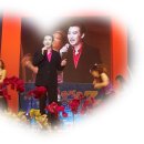 꽃을든남자 이미지