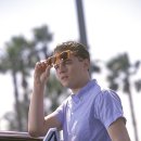 마켓오브유 | 레오나르도 디카프리오 영화 2편: 캐치 미 이프 유 캔(2003), 더 울프 오브 월스트리트(2013)