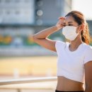 두암치과의원 | 마스크 쓰고 달리는 사람들, 입으로 숨 쉬면 충치 위험 높다~