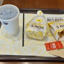 월곡2동 | [광주 월곡2동 맛집] 맘스터치 운남하남점 휠렛버거세트 먹어본 후기