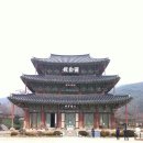 전북 김제 금산사의 미륵전과 그랭이 기법의 기둥 이미지