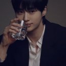 변우석, 정수기 CF 메이킹필름 1200만뷰…"목소리에 마음이 녹는다" (싱글리스트) 이미지