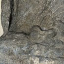 가좌리 석조약사여래좌상 이미지