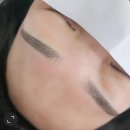 눈코입브로우