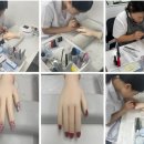 손끝에서 피어나는 네일아트 이미지