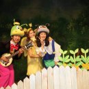 아트홀 베짱이 이미지