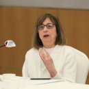 "중국과 같은 관세보복은 한국에 도움 안돼" 커틀러 전 USTR 부대표의 조언 이미지