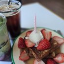 자인초등학교 | [에브리데이해피벌스데이]딸기 디저트 맛있는 매일이 생일파티인 연남동디저트 맛집 후기