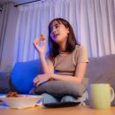 ★늦은 저녁 식사, 비만·수면 방해 주범 '가장 좋은 식사 시간'은 언제? 이미지