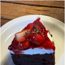 하트레버 | 성수 대형 카페 클래식 해례커피 찐 원물맛 성수 두쫀쿠 후기