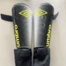 Umbro Soccer Stirrup Shinguards (YOUTH) 이미지