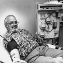 호주 역사상 가장 많은 헌혈을 한 사람 이미지