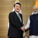 Yoon, Modi agree to strengthen cooperation in defense at summit 이미지